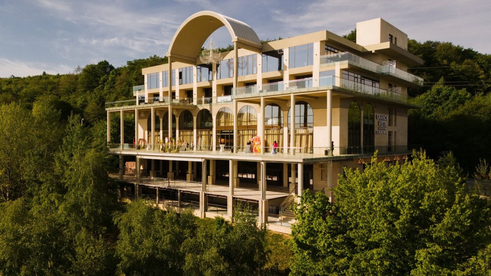 Natură, relaxare și aventură, într-un singur loc