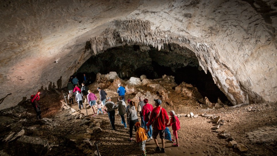 Între natură, istorie și turism responsabil