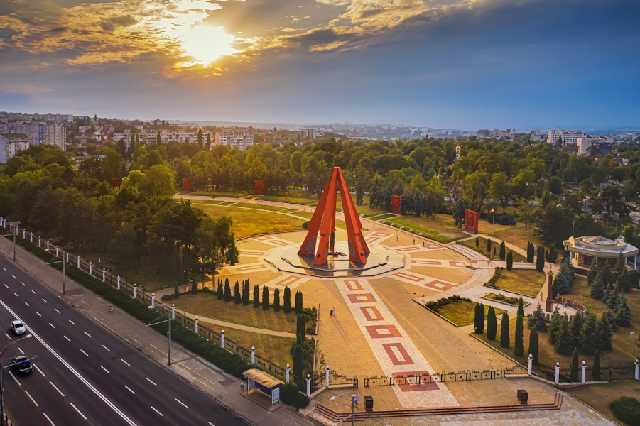 Descoperă