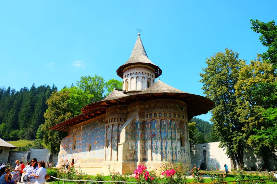 Tărâmul rugăciunii și al veșniciei