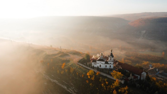 Rezervația ”Orheiul Vechi”, satul Butuceni, comuna Trebujeni, raionul Orhei, Republica Moldova